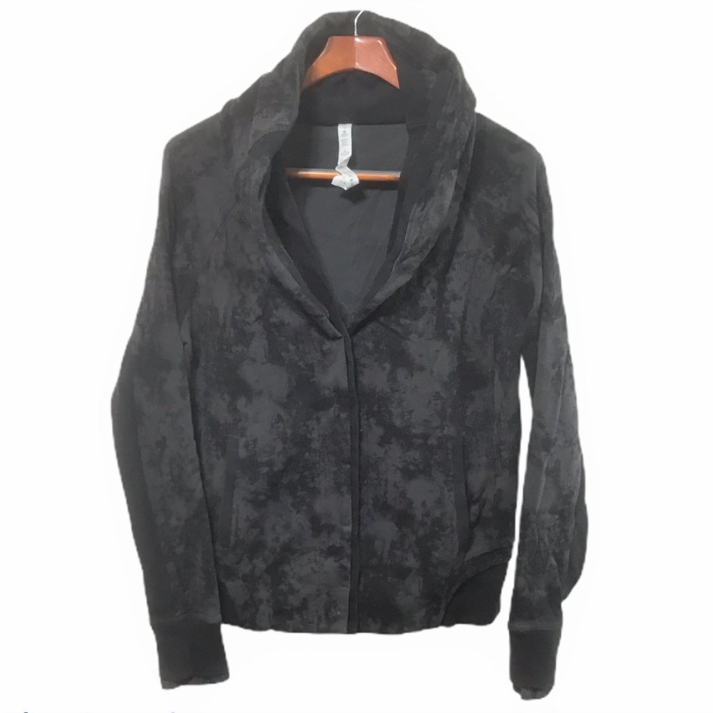 Lululemon Abstract Jacket Cowl Neck Size 12